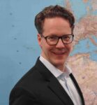 Prof. Dr. Lars Schubert 